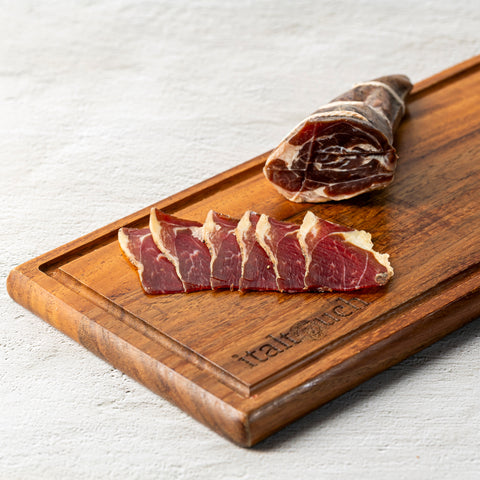 Elevate your gourmet experience with Wild Lamb Boneless by Jolanda de Colò, offering the finest Italian craftsmanship in every tender bite. Perfect for chefs and home cooks who value quality meat with a rich, unique flavour.